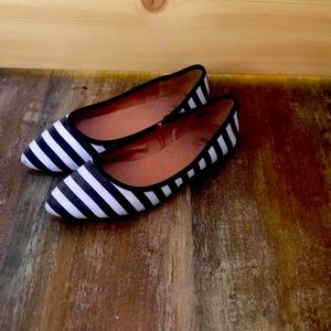 H&M black and white flats